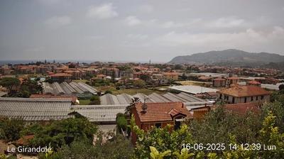 immagine della webcam nei dintorni di Borghetto d'Arroscia: webcam Diano Castello