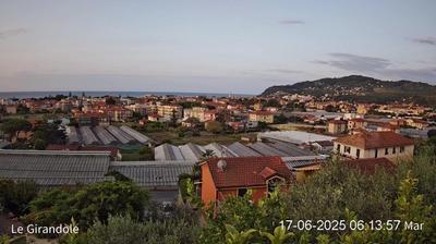 immagine della webcam nei dintorni di Marina Di Andora: webcam Diano Castello