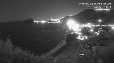 immagine della webcam nei dintorni di Serrara Fontana: webcam Barano d'Ischia
