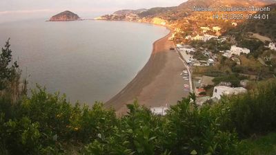 immagine della webcam nei dintorni di Serrara Fontana: webcam Barano d'Ischia