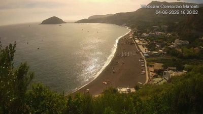 immagine della webcam nei dintorni di Pozzuoli: webcam Barano d'Ischia
