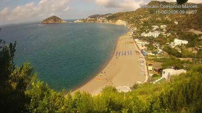 immagine della webcam nei dintorni di Ischitella Lido: webcam Barano d'Ischia