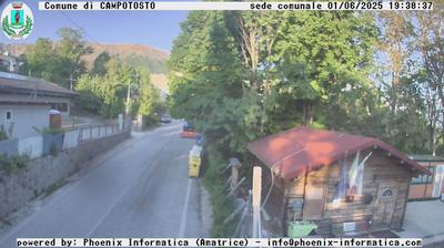 immagine della webcam nei dintorni di Prati di Tivo: webcam Campotosto