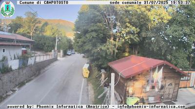 immagine della webcam nei dintorni di Paganica: webcam Campotosto