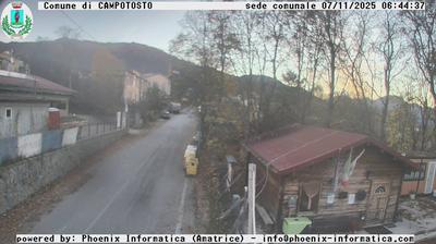 immagine della webcam nei dintorni di Castelli: webcam Campotosto