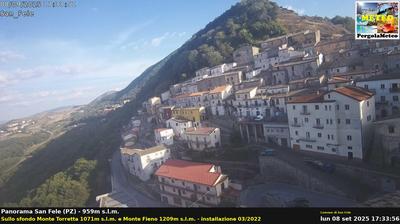 immagine della webcam nei dintorni di Rionero in Vulture: webcam San Fele