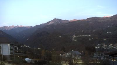 immagine della webcam nei dintorni di Oltre il Colle: webcam San Giovanni Bianco