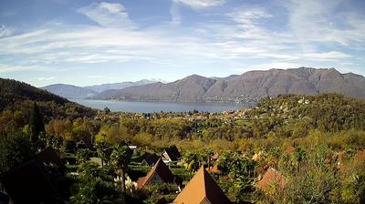 immagine della webcam nei dintorni di Castello Cabiaglio: webcam Brezzo di Bedero