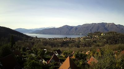 immagine della webcam nei dintorni di Maccagno con Pino e Veddasca: webcam Brezzo di Bedero