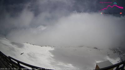 immagine della webcam nei dintorni di Cervinia Cime Bianche Laghi: webcam Punta Indren