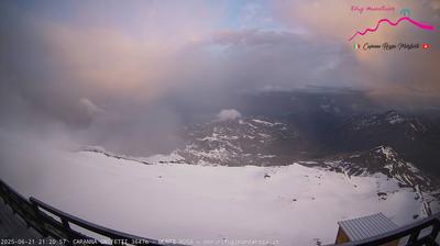 immagine della webcam nei dintorni di Cervinia Plateau Rosa: webcam Punta Indren