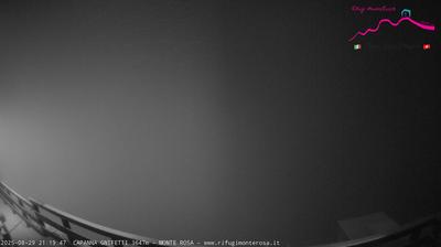 immagine della webcam nei dintorni di Rifugio Quintino Sella: webcam Punta Indren