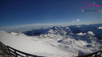 immagine della webcam nei dintorni di Rifugio Boffalora Ticino: webcam Punta Indren