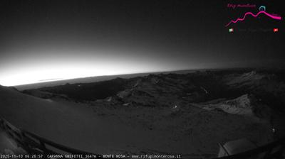 immagine della webcam nei dintorni di Valtournenche Colle Superiore: webcam Punta Indren