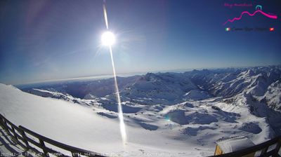 immagine della webcam nei dintorni di Rifugio Boffalora Ticino: webcam Punta Indren