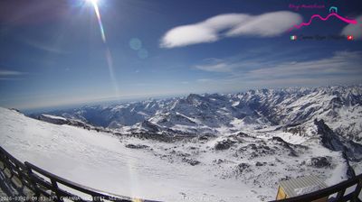 immagine della webcam nei dintorni di Valtournenche Colle Superiore: webcam Punta Indren