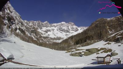 immagine della webcam nei dintorni di Valtournenche Colle Superiore: webcam Pianalunga