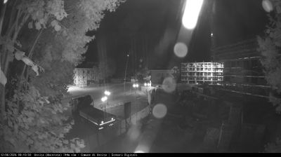 immagine della webcam nei dintorni di Serravalle di Chienti: webcam Ussita