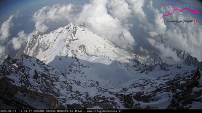 immagine della webcam nei dintorni di Chamois: webcam Capanna Margherita