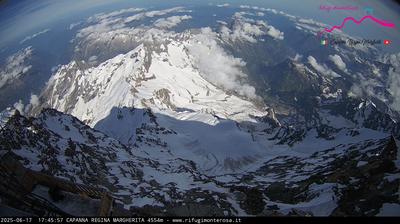 immagine della webcam nei dintorni di Alagna Valsesia: webcam Capanna Margherita