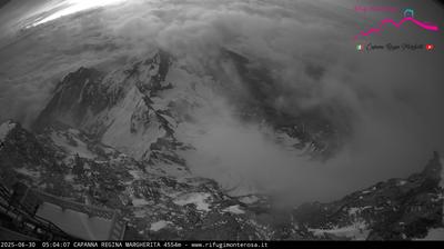 immagine della webcam nei dintorni di Alagna Valsesia: webcam Capanna Margherita