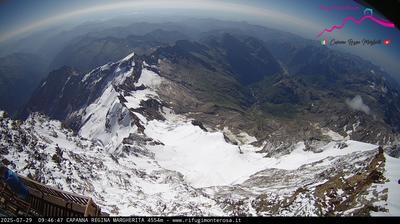 immagine della webcam nei dintorni di Colle Bettaforca: webcam Capanna Margherita