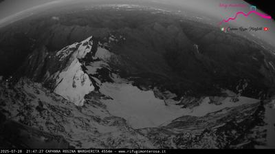 immagine della webcam nei dintorni di Rifugio Mezzalama: webcam Capanna Margherita