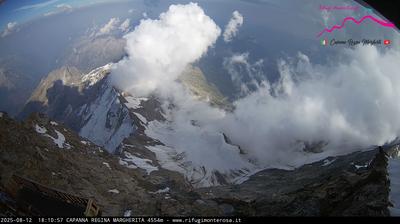 immagine della webcam nei dintorni di Gressoney-la-Trinitè: webcam Capanna Margherita