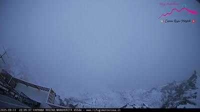 immagine della webcam nei dintorni di Plan Maison: webcam Capanna Margherita
