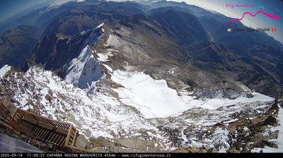 immagine della webcam nei dintorni di Rifugio Boffalora Ticino: webcam Capanna Margherita