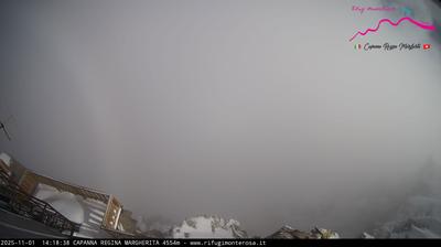 immagine della webcam nei dintorni di Cervinia Plateau Rosa: webcam Capanna Margherita
