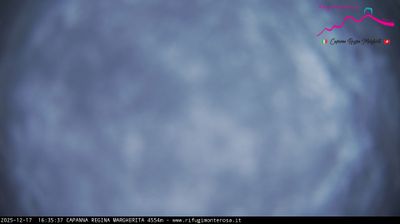 immagine della webcam nei dintorni di Champoluc: webcam Capanna Margherita