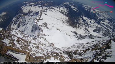immagine della webcam nei dintorni di Champoluc: webcam Capanna Margherita