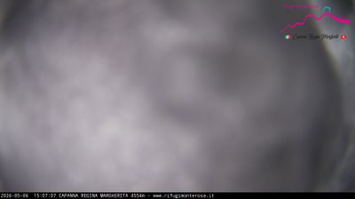 immagine della webcam nei dintorni di Riva Valdobbia: webcam Capanna Margherita