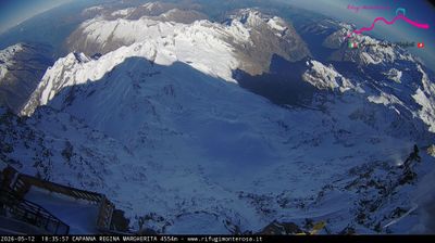 immagine della webcam nei dintorni di Valtournenche Colle Superiore: webcam Capanna Margherita