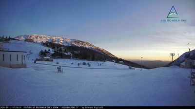 immagine della webcam nei dintorni di Sarnano: webcam Pintura di Bolognola