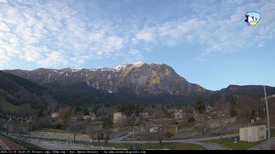 immagine della webcam nei dintorni di Campotosto: webcam Arquata del Tronto