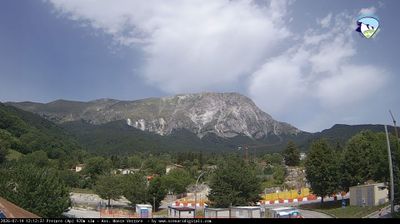 immagine della webcam nei dintorni di Castelluccio Norcia: webcam Arquata del Tronto