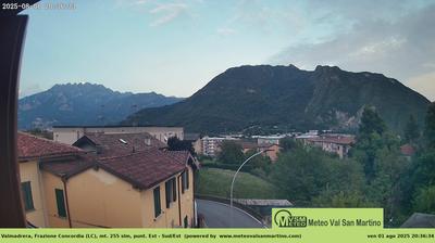 immagine della webcam nei dintorni di Suello: webcam Valmadrera