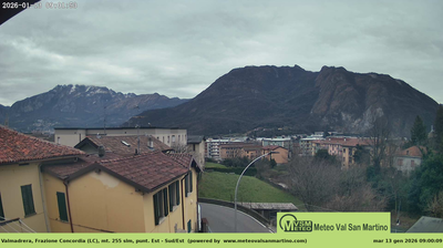 immagine della webcam nei dintorni di Piani Resinelli: webcam Valmadrera