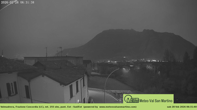 immagine della webcam nei dintorni di Piani Resinelli: webcam Valmadrera