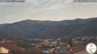 immagine della webcam nei dintorni di Caprese Michelangelo: webcam Loro Ciuffenna