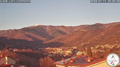 immagine della webcam nei dintorni di San Donato in Collina: webcam Loro Ciuffenna