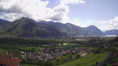immagine della webcam nei dintorni di Malga Polzone: webcam Costa Volpino
