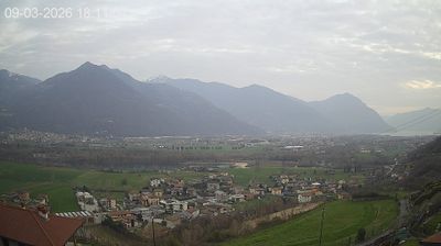 immagine della webcam nei dintorni di Gandino: webcam Costa Volpino