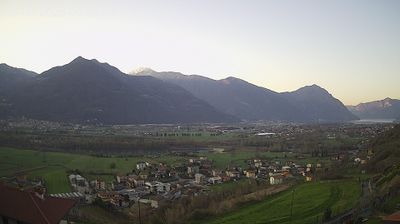 immagine della webcam nei dintorni di Esine: webcam Costa Volpino