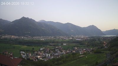 immagine della webcam nei dintorni di Gandino: webcam Costa Volpino