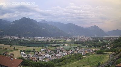 immagine della webcam nei dintorni di Artogne: webcam Costa Volpino