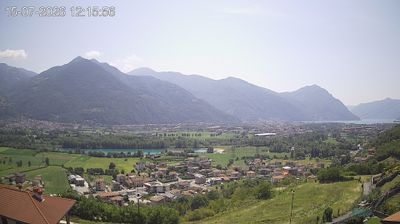 immagine della webcam nei dintorni di Darfo Boario Terme: webcam Costa Volpino