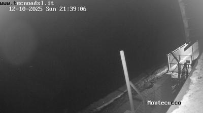 immagine della webcam nei dintorni di Monte Nerone: webcam Sigillo